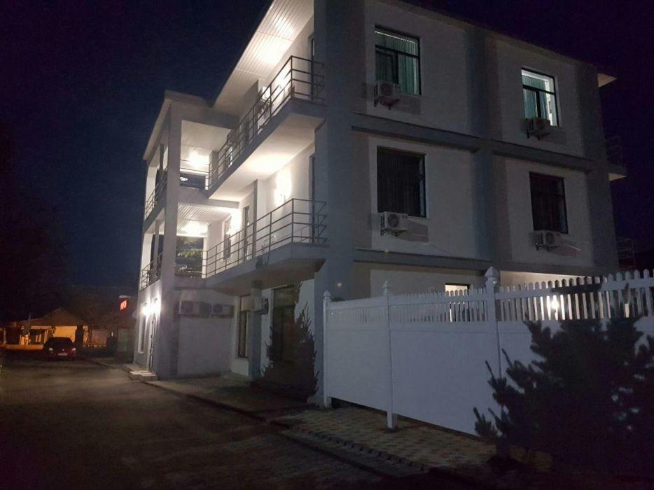 Aleksandriya Hotel Chornomorsk Exterior photo